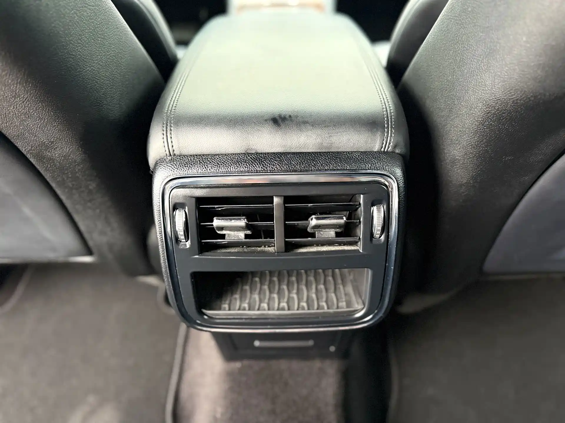 Фото 23 - Lincoln Continental