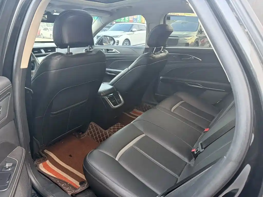 Фото 3 - Ford Taurus