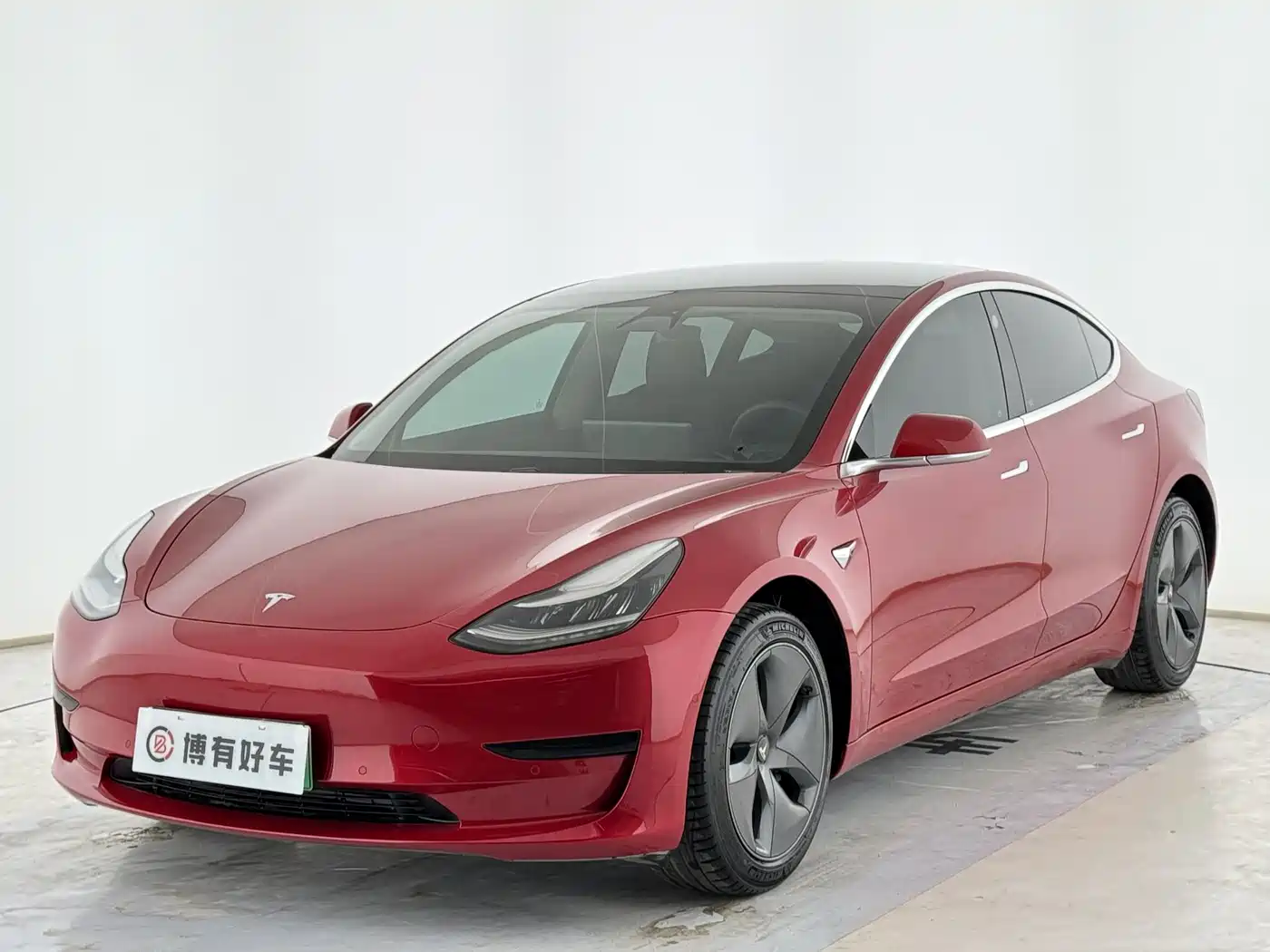 TESLA MODEL 3