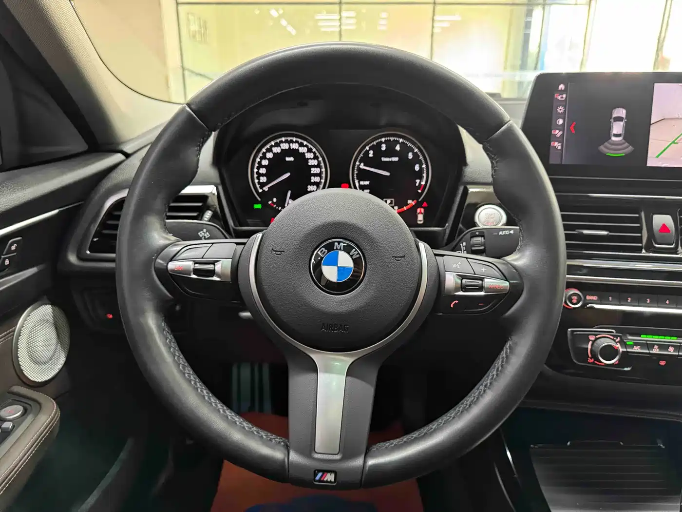 BMW 1 Series 2021 Facelift 120i M Sport Shadow Edition фото 15