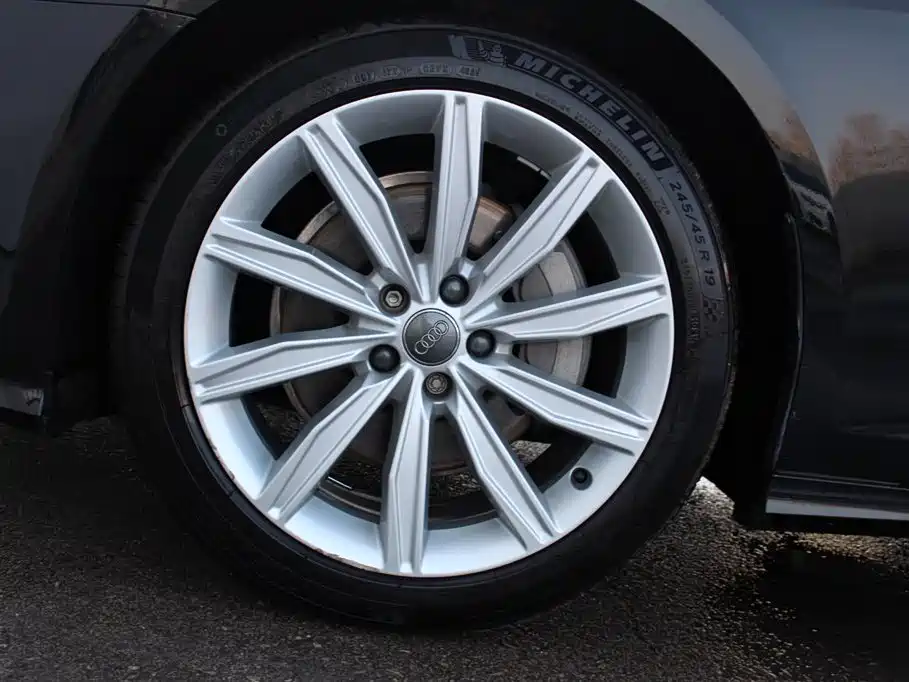 Audi A6L 2021 45 TFSI Exclusive Sport фото 12