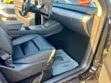 Photo 19 - Tesla Model Y