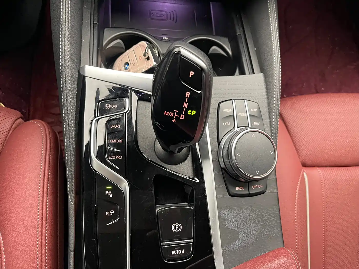 BMW 5 Series 2022 530Li Exclusive M Sport Package фото 30