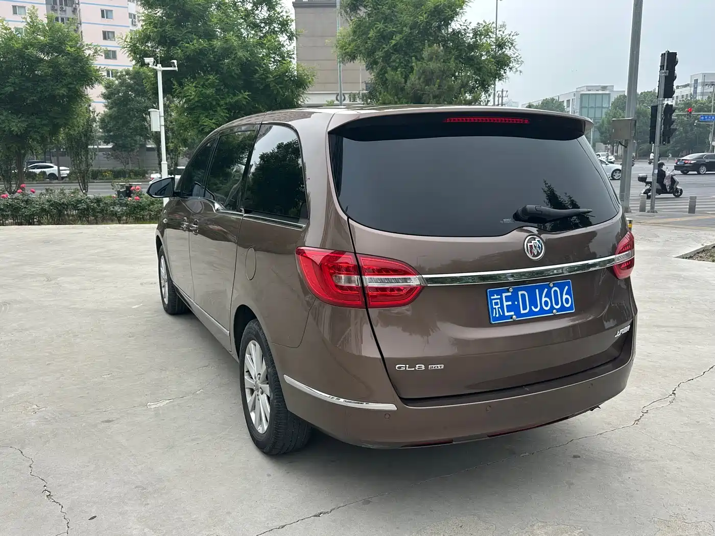 Buick GL8 2018 28T Premium Model China VI фото 6