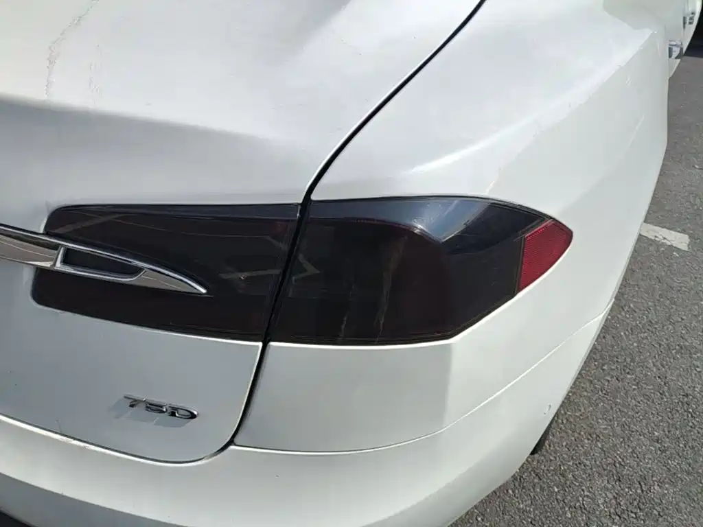 Фото 8 - Tesla Model S