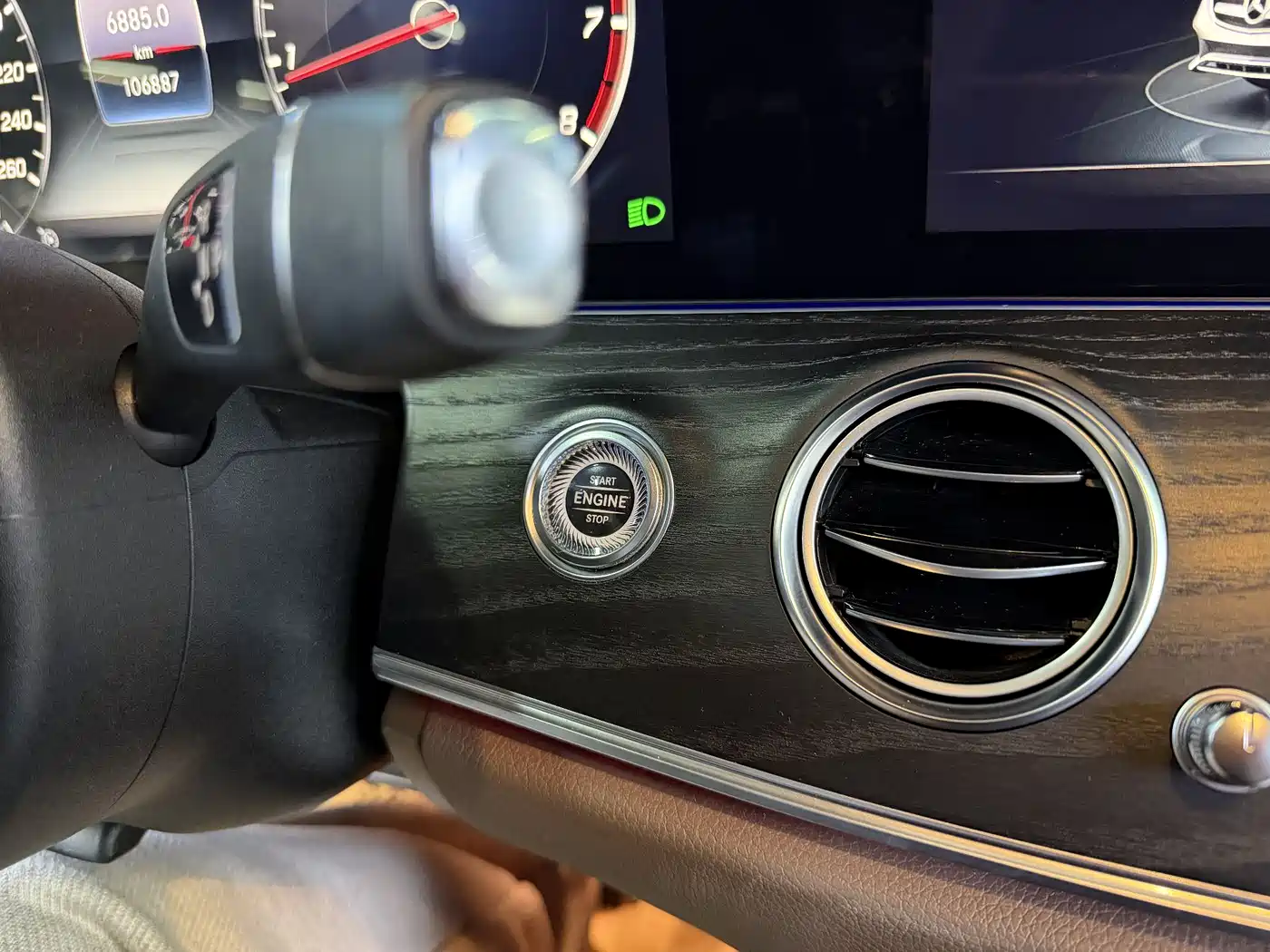 Mercedes-Benz E-Class 2019 E 260 L Sport фото 18