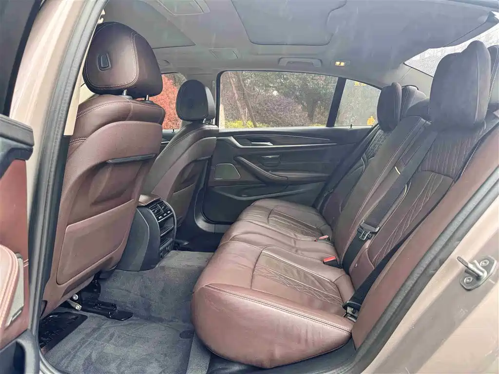 BMW 5 SERIES NEW ENERGY