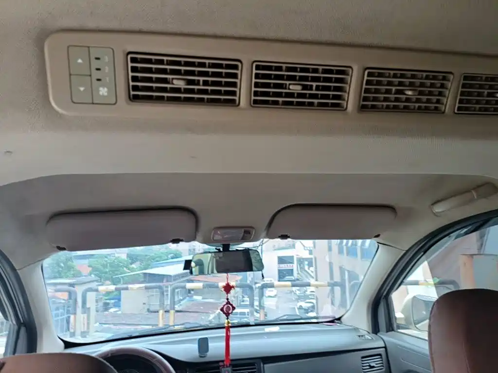 Wuling Motors Wuling Rongguang V 2019 2018 1.5L Standard