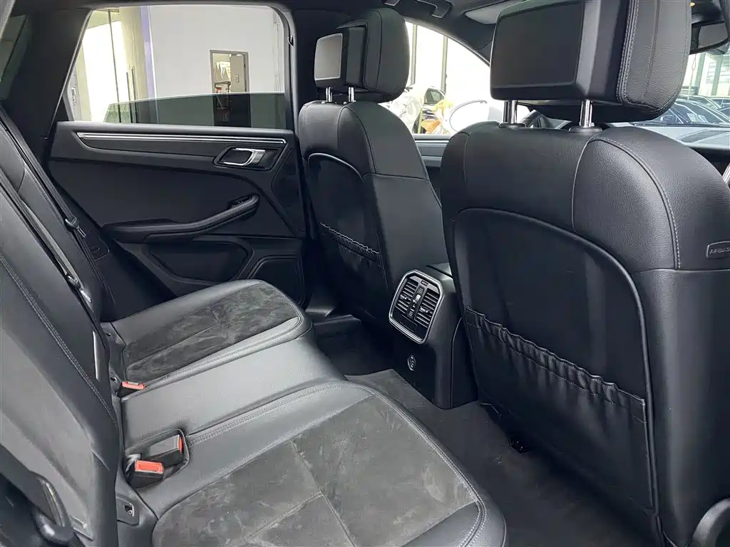 Porsche Macan 2017 Macan 2.0T фото 12