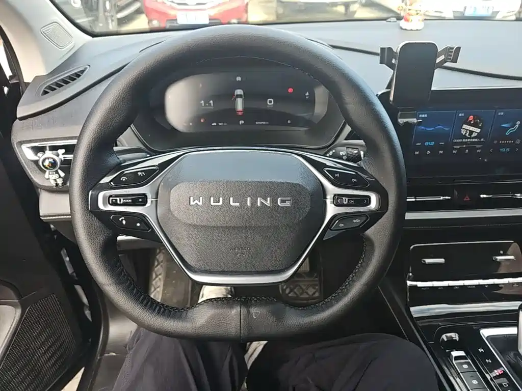 Wuling Motors Wuling Victory 2021 2020 1.5T CVT Flagship