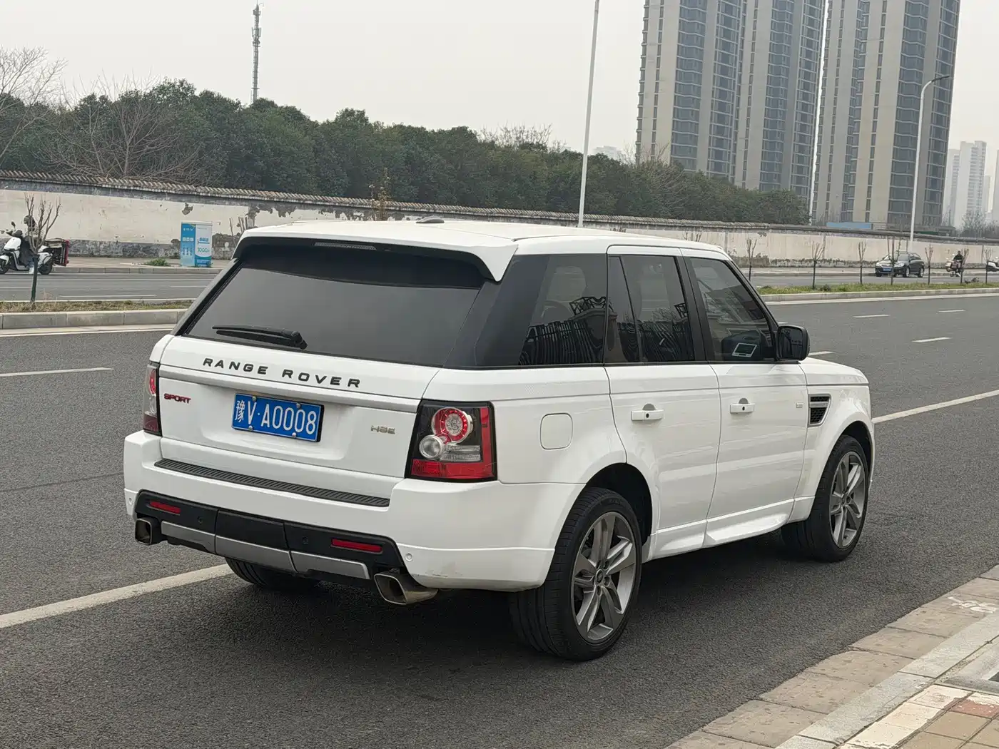 Фото 17 - Land Rover Range Rover Sport