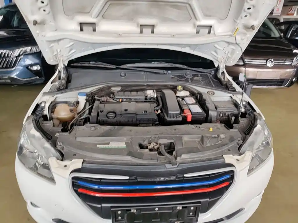 Peugeot 301 2017 2016 1.6L Auto Comfort Edition