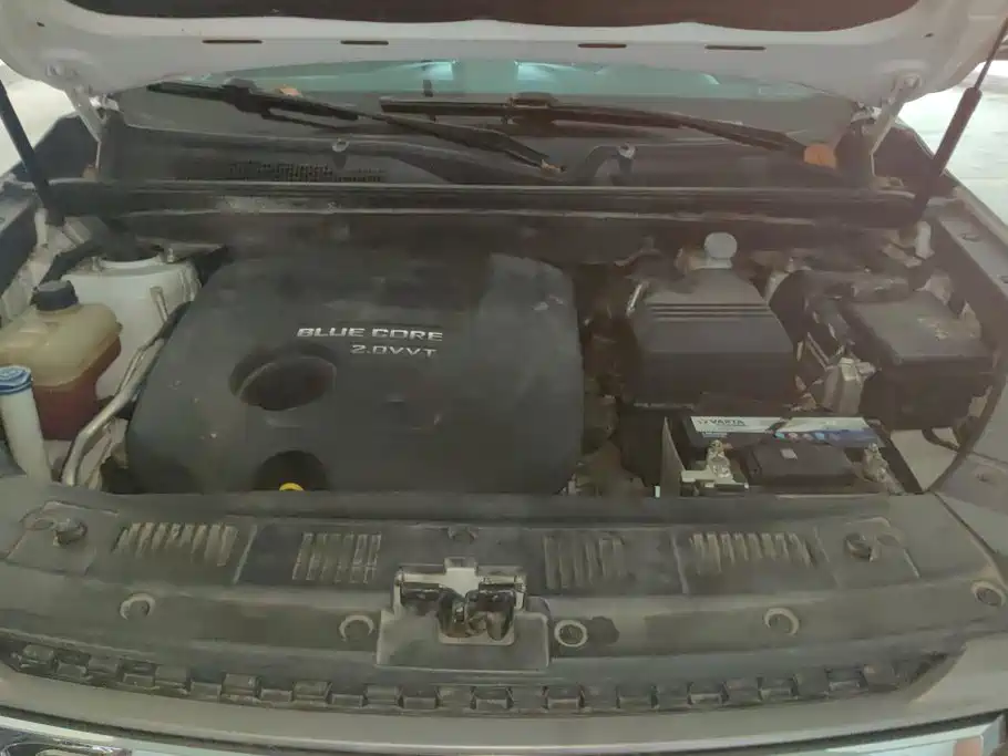 Changan CS75 2015 2014 2.0L Manual Luxury (China IV)