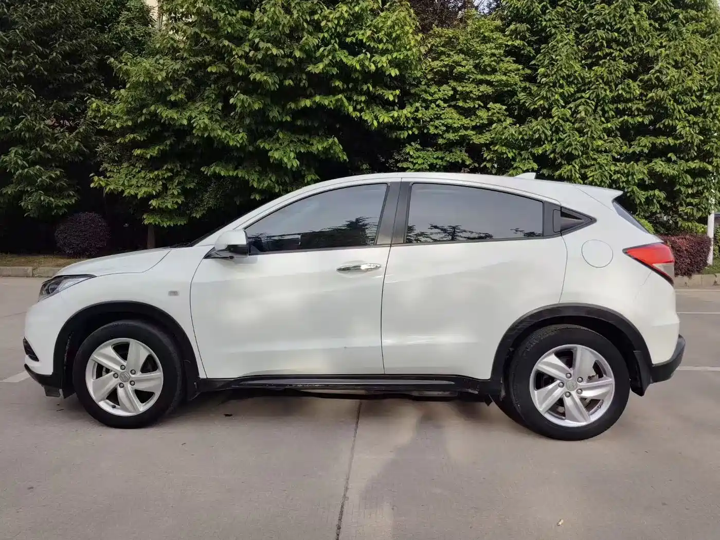 Фото 9 - Honda Vezel