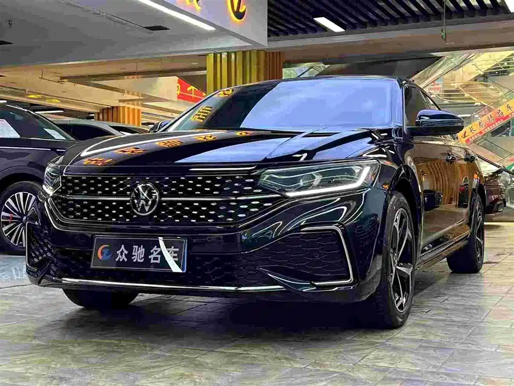 Volkswagen Passat 2024 330TSI Starlight Elite Edition фото 2