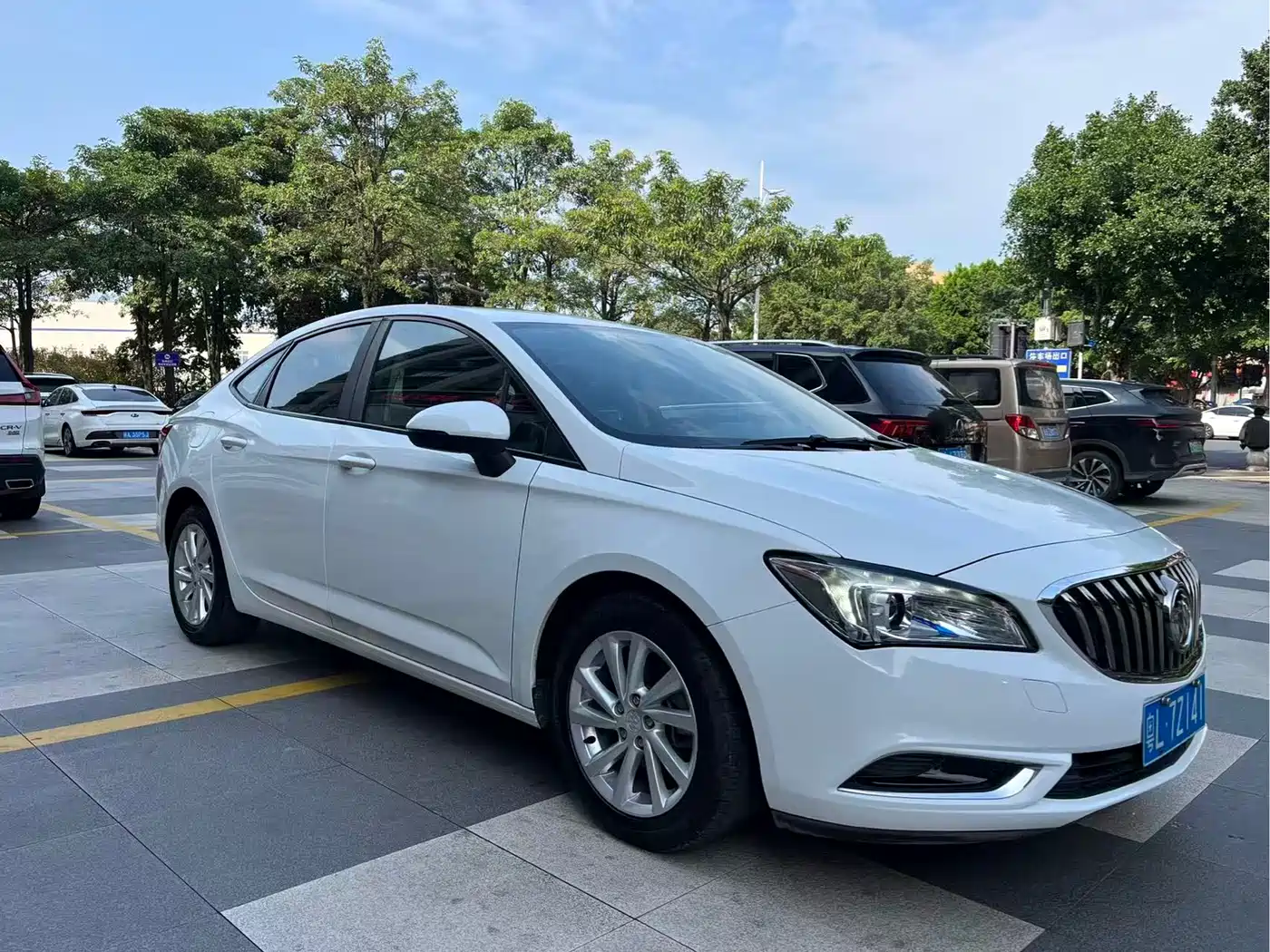Buick Verano 2015 Sedan 15S Automatic Leading фото 2