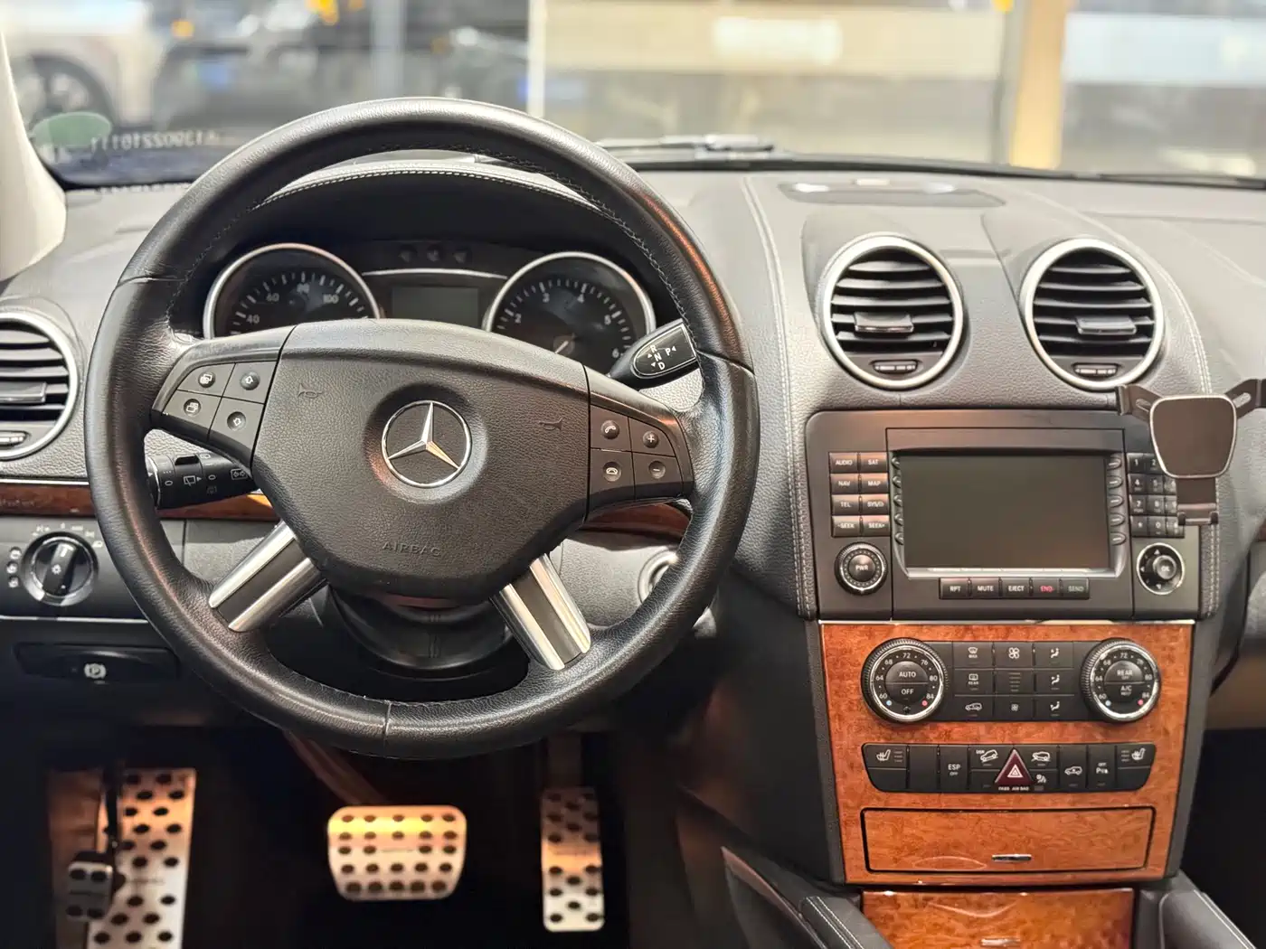 Mercedes-Benz GL-Class фото 6