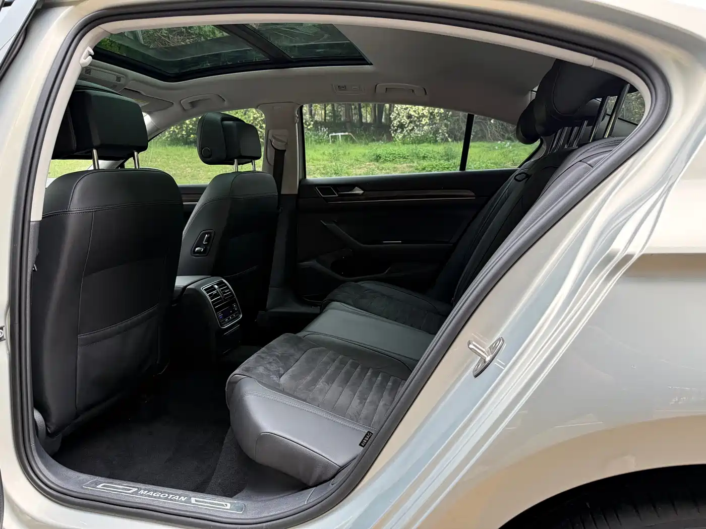Volkswagen Magotan 2017 330TSI DSG Luxury фото 8