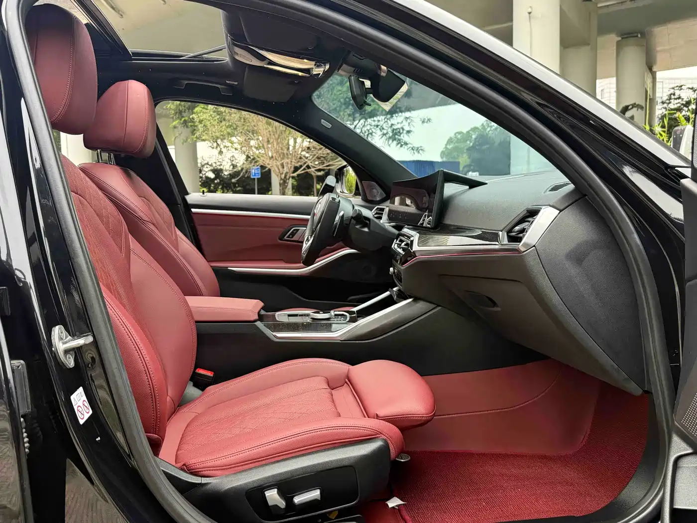 BMW 3 Series 2023 325Li M Sport Package фото 8
