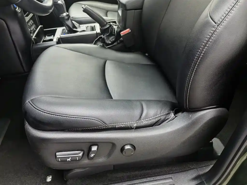Toyota Prado 2018 3.5L Auto TX фото 20