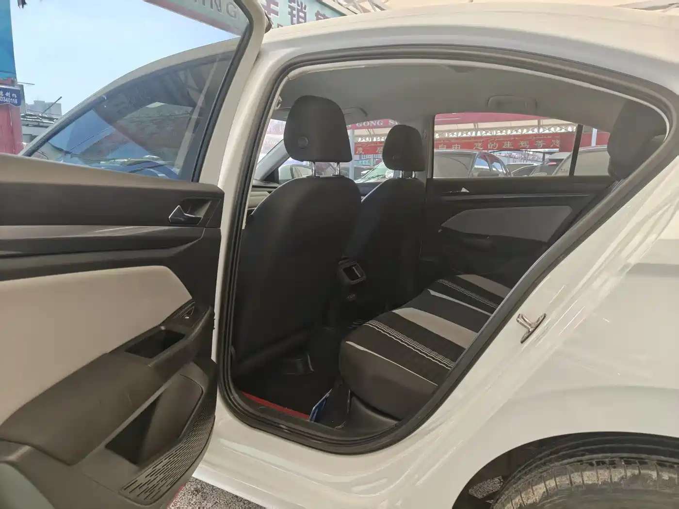 Volkswagen Bora 2023 200TSI DSG Yuexing Edition фото 5