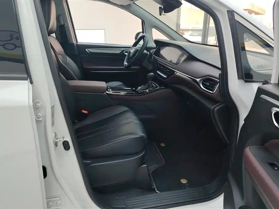 GAC Trumpchi Trumpchi M6 2023 PRO 270T DCT Premium Edition фото 8