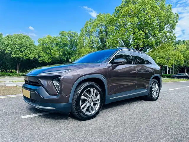 NIO ES6 2020