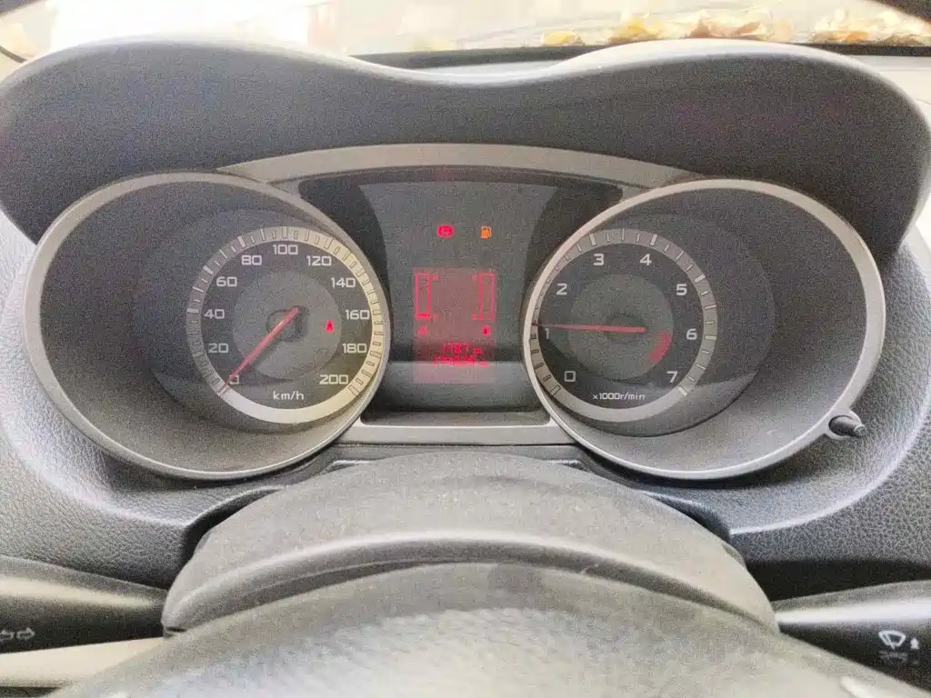 Фото 4 - Landwind X8