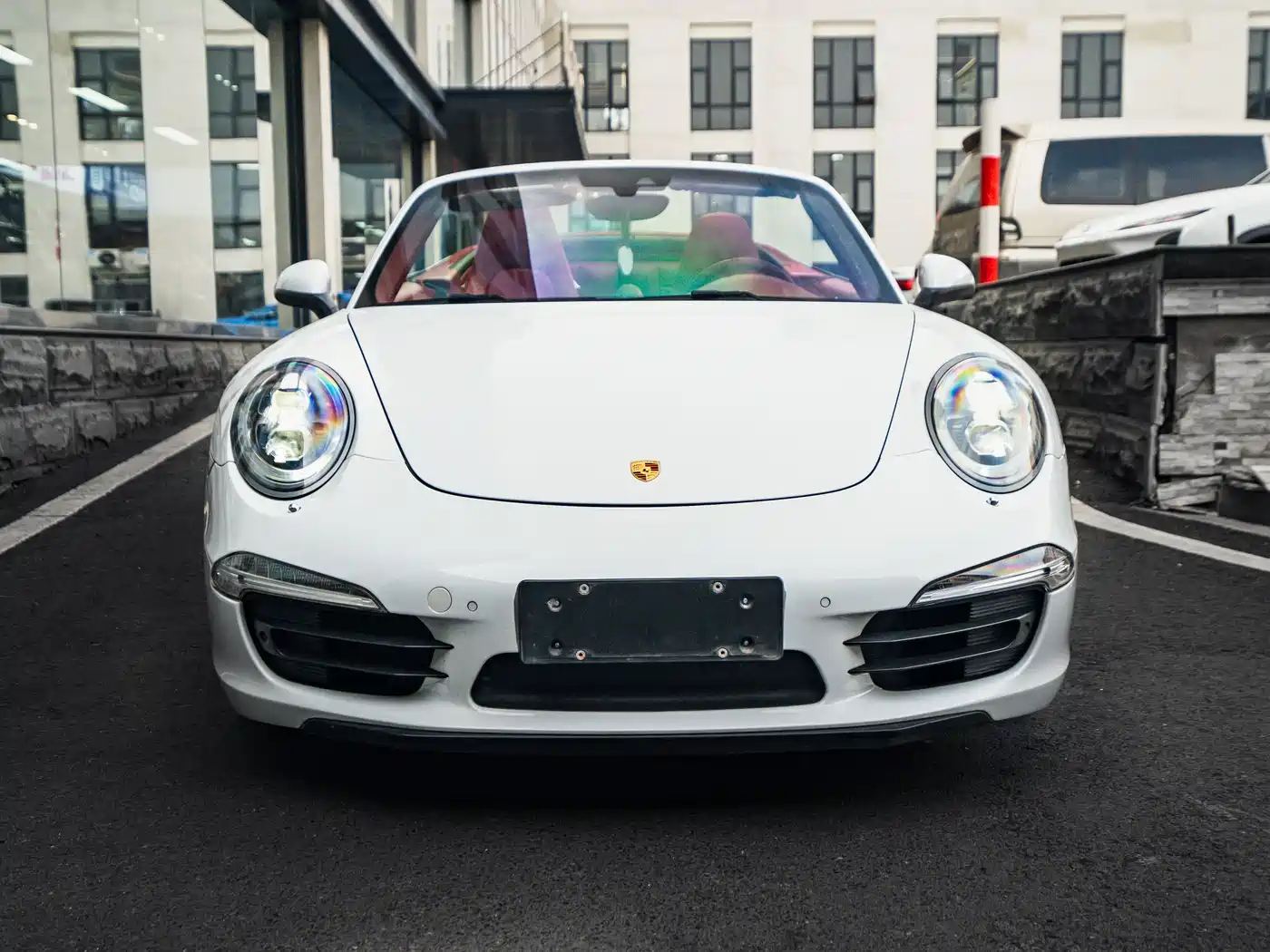 Porsche 911 2015 Carrera 4 Cabriolet 3.4L Style Edition фото 2