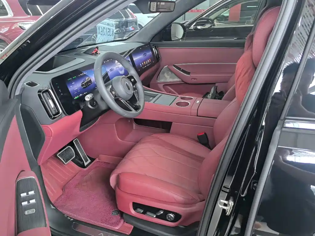 Aito AITO M8 2025 2025 Model Extended Range Max+ Edition 53.4kWh 6-Seater