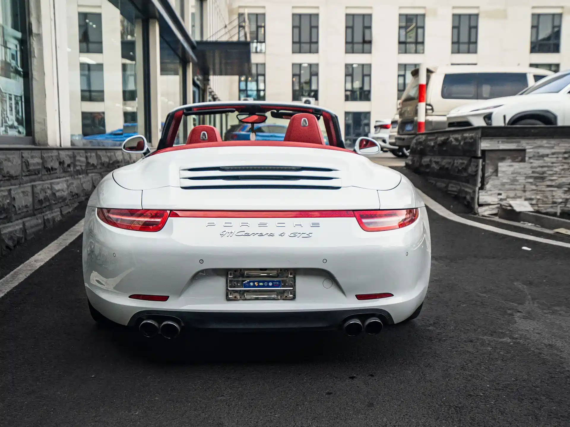 Фото 8 - Porsche 911