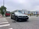 Photo 3 - BMW 5 Series