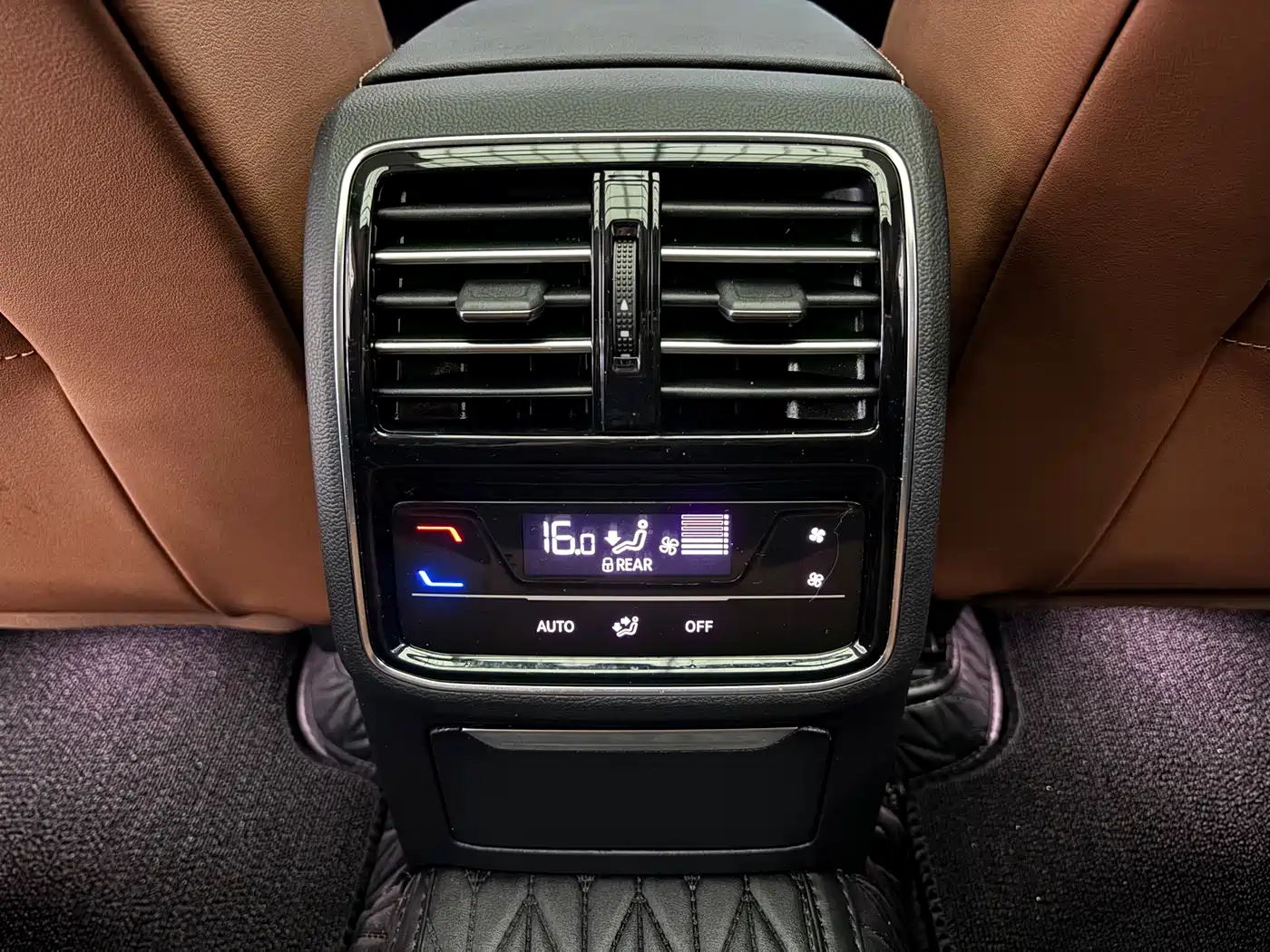 Volkswagen FAW-Volkswagen CC 2021 Shooting Brake 380TSI Hunter Heart Edition фото 11