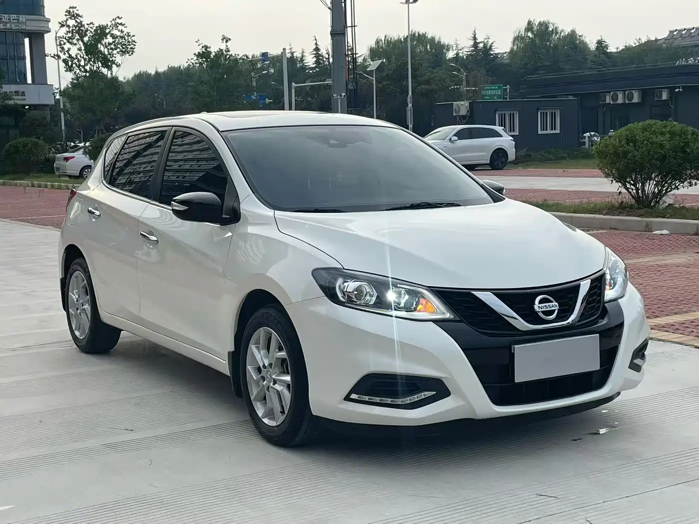 Nissan Tiida 2024 2024 1.6L CVT Smart Drive Edition