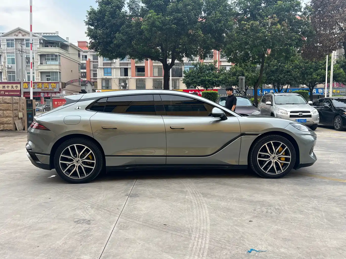 Denza Z9GT 2024 2024 Model 1100 AWD Pro Edition