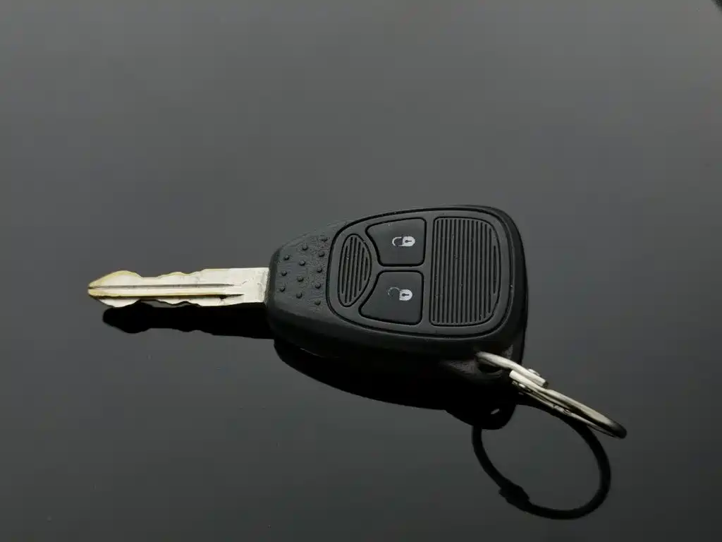Jeep Compass (Import) 2012 2011 2.4L 4WD Luxury Navigation Edition