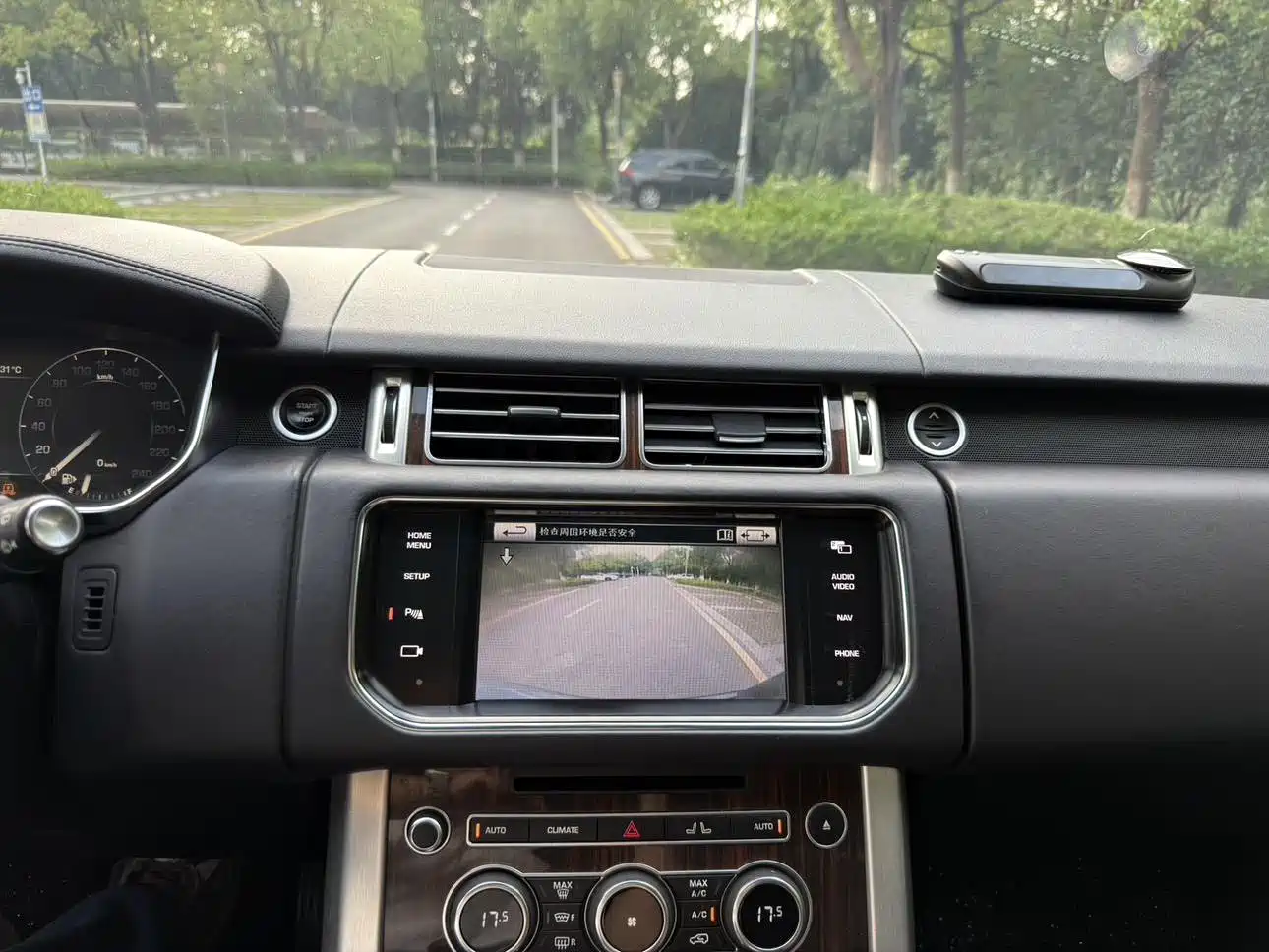 Фото 9 - Land Rover Range Rover