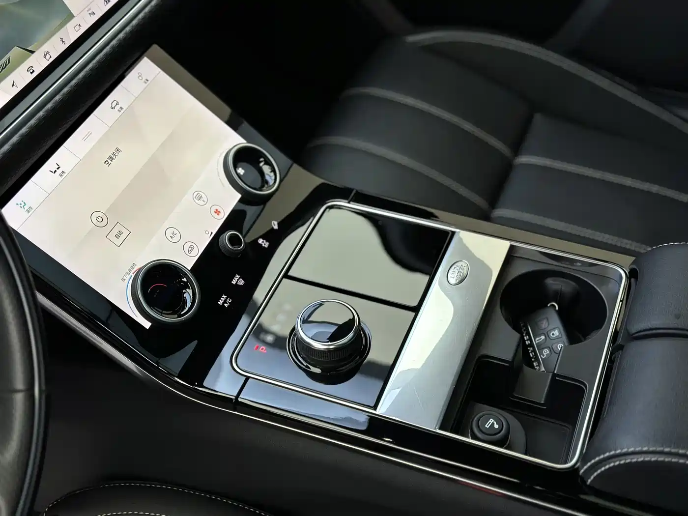 Land Rover Range Rover Velar 2020 P250 фото 12