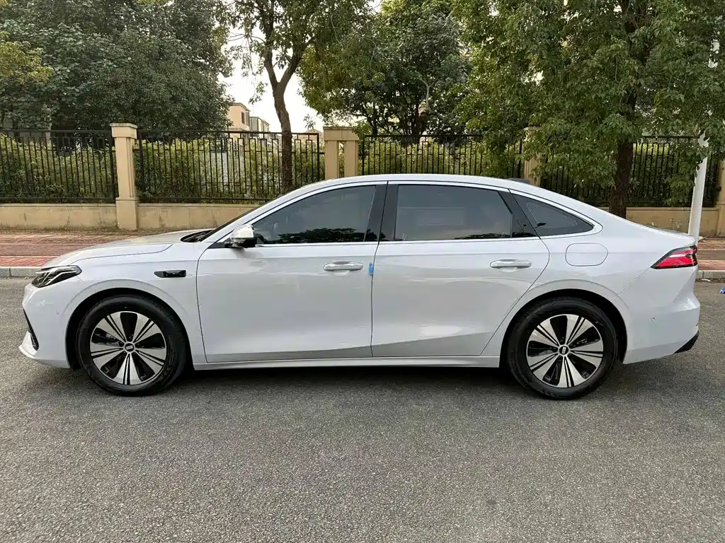Geely Galaxy Galaxy A7 2025 2025 EM-i 150km Long Voyage Edition