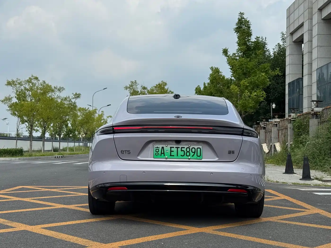 NIO ET5 2026 2026 Limited Edition Skyfarer Package