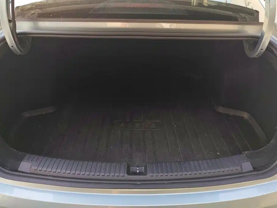 Фото 4 - Roewe D6