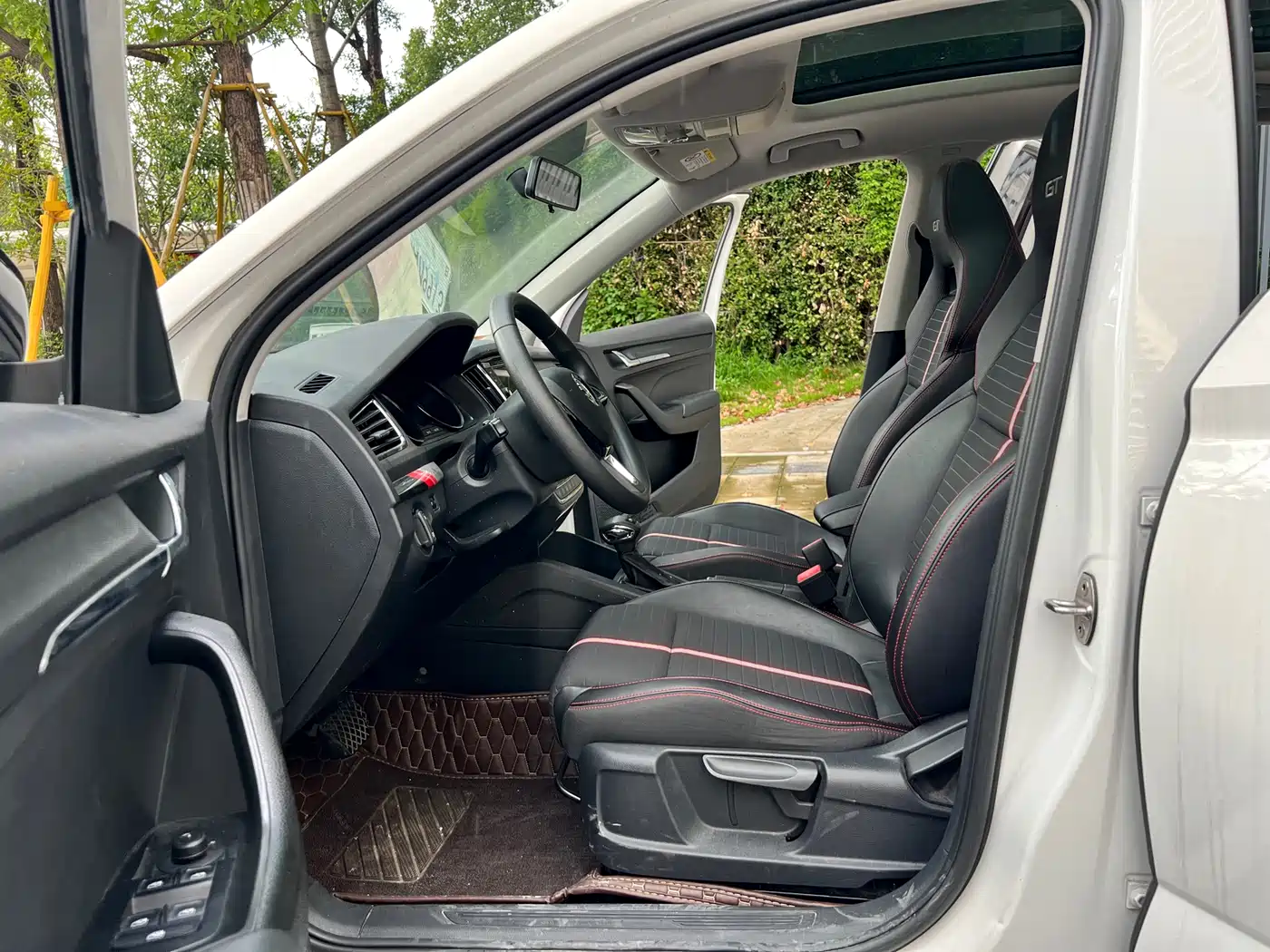 Škoda Kamiq 2020 Facelift GT TSI230 DSG Flagship China VI фото 22