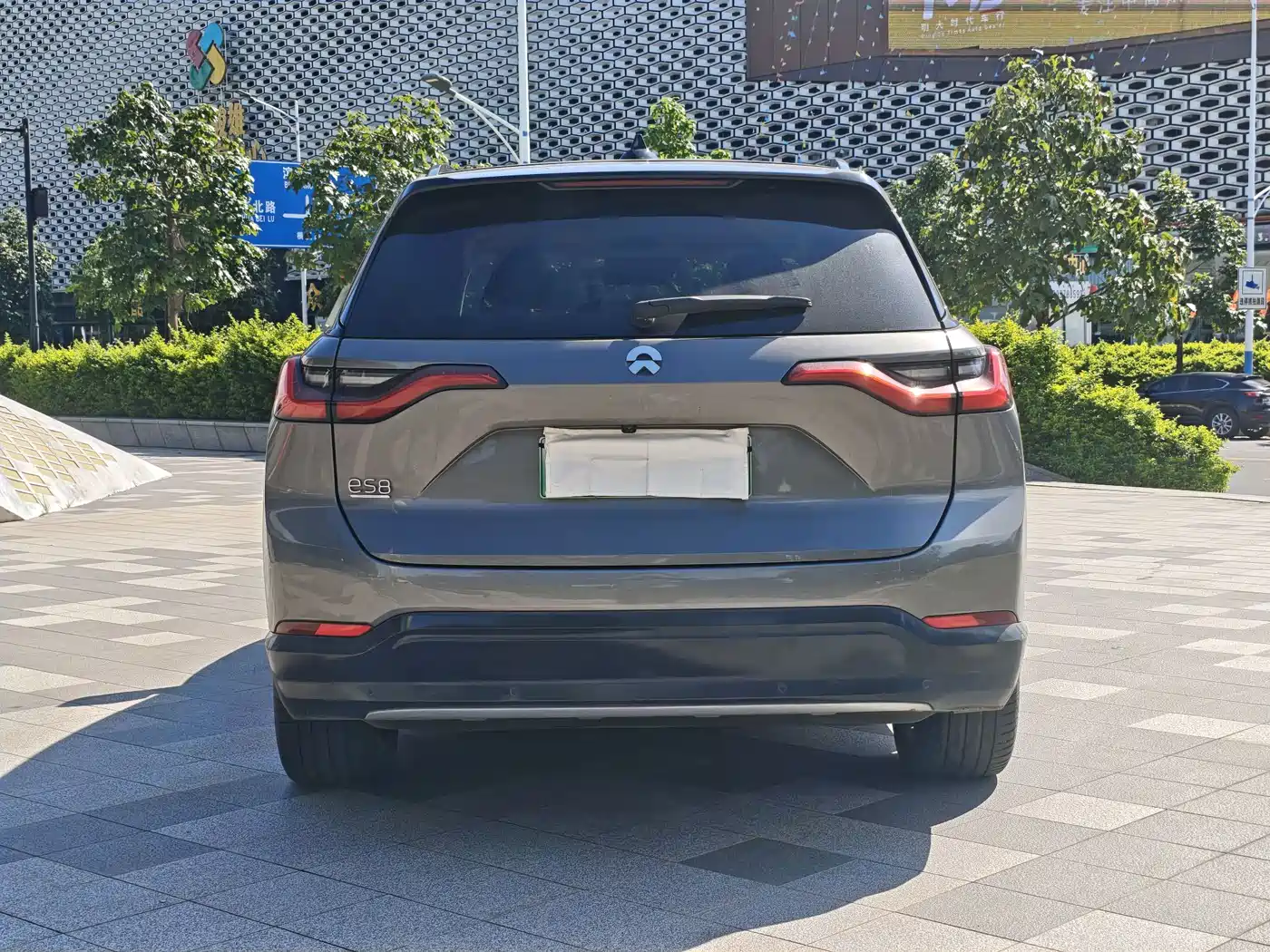 NIO ES8 2018 2018 Founder Edition