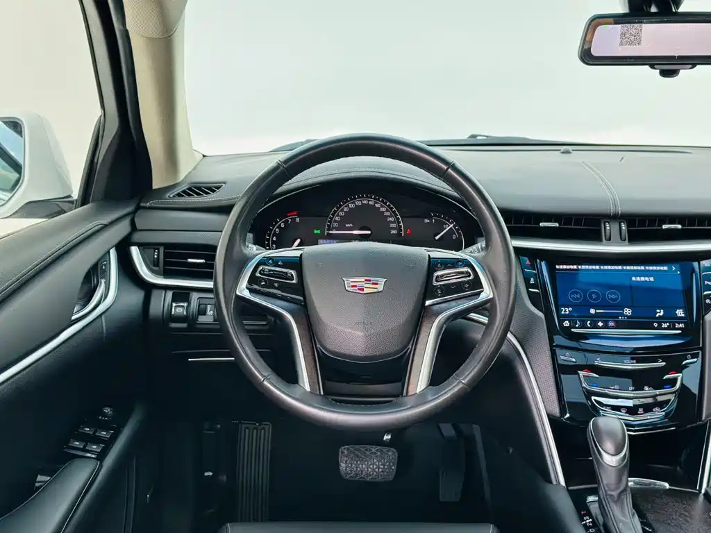 صورة 17 - Cadillac XTS