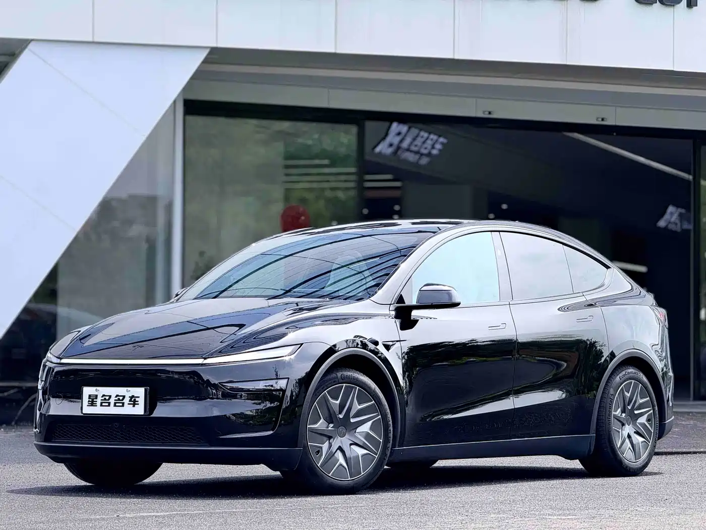 Tesla Model Y L 2025 Facelift Long Range AWD
