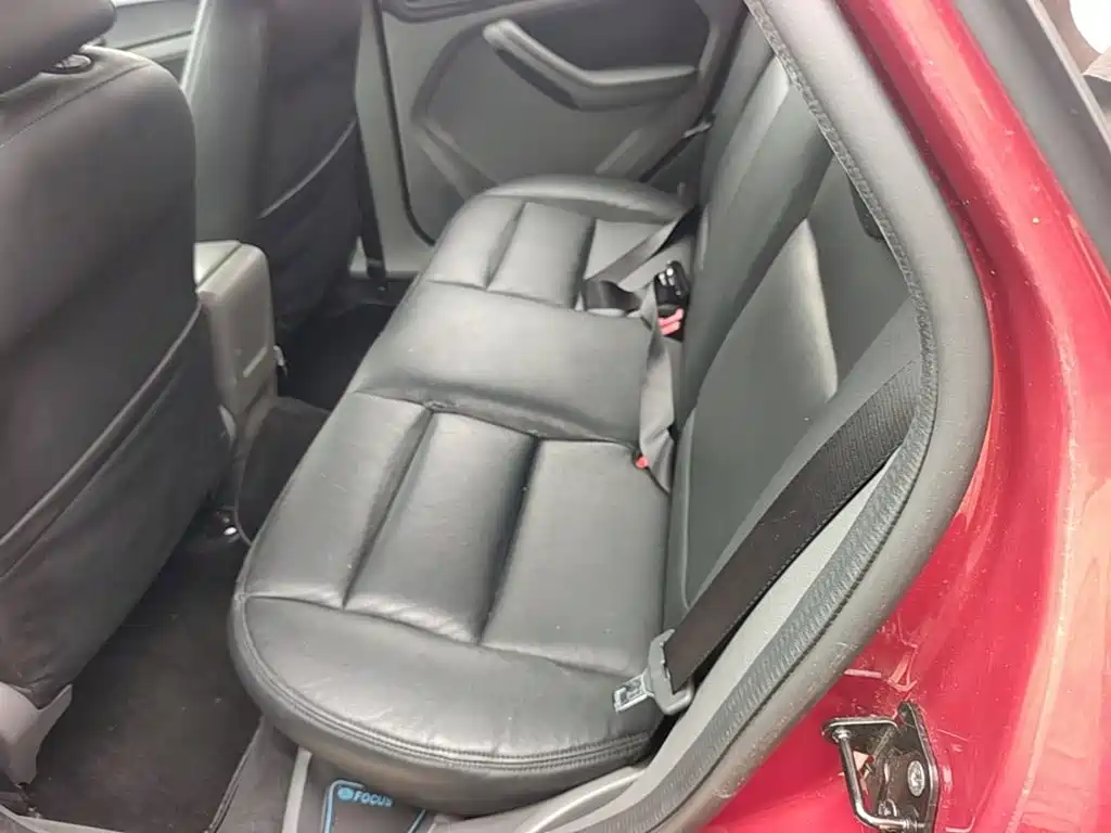 Ford Focus 2015 2013 Hatchback Classic 1.8L Auto Million Edition