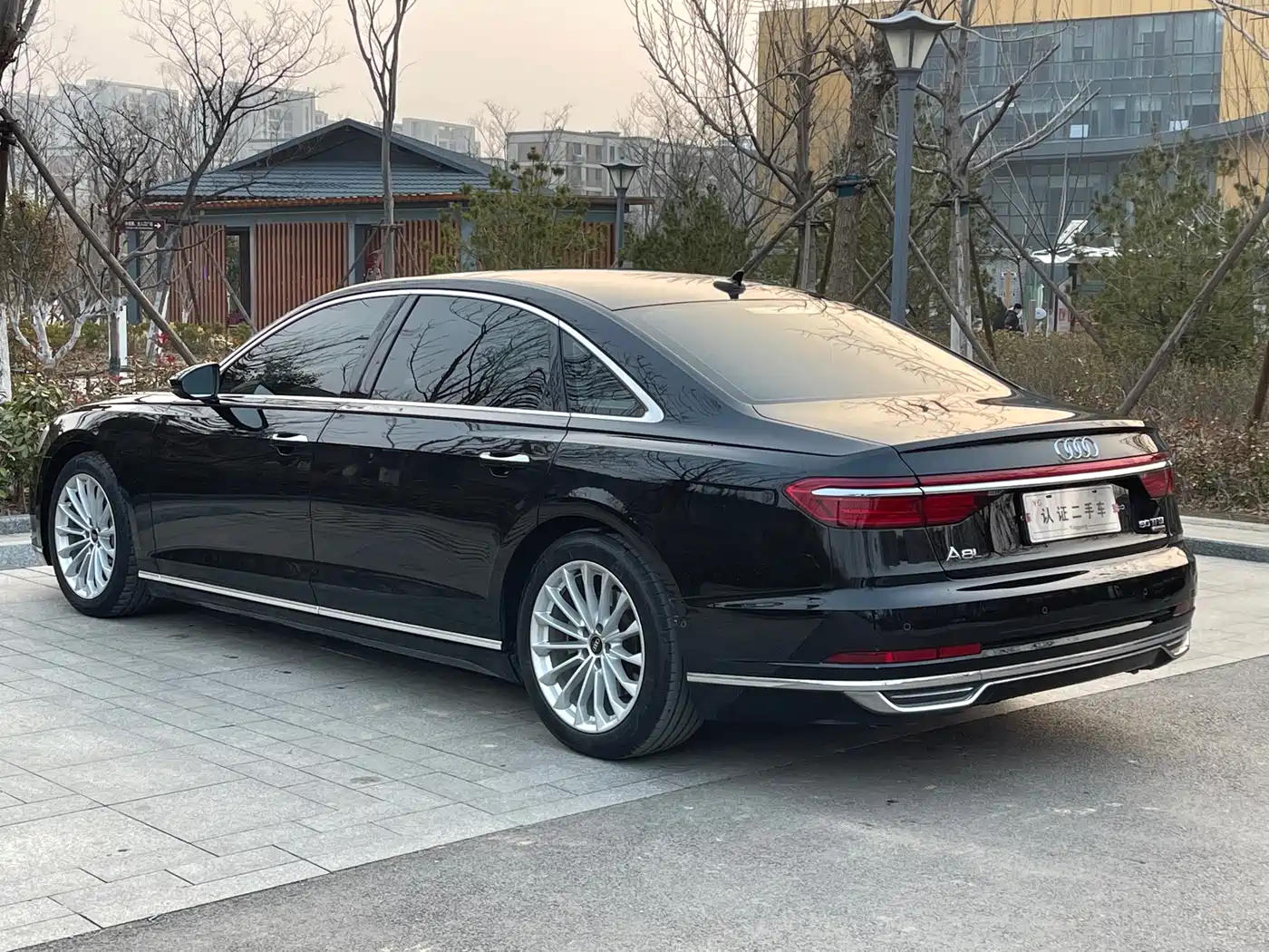 Audi A8 2021 A8L 50 TFSI quattro Comfort фото 16