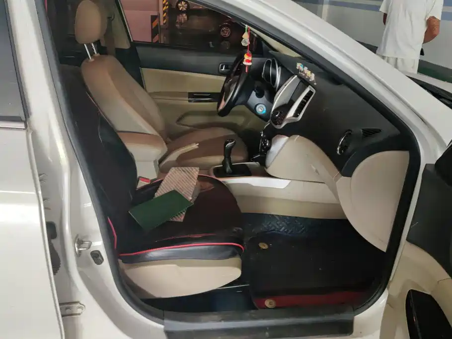 Changan Eado 2014 2014 1.6L Manual Luxury