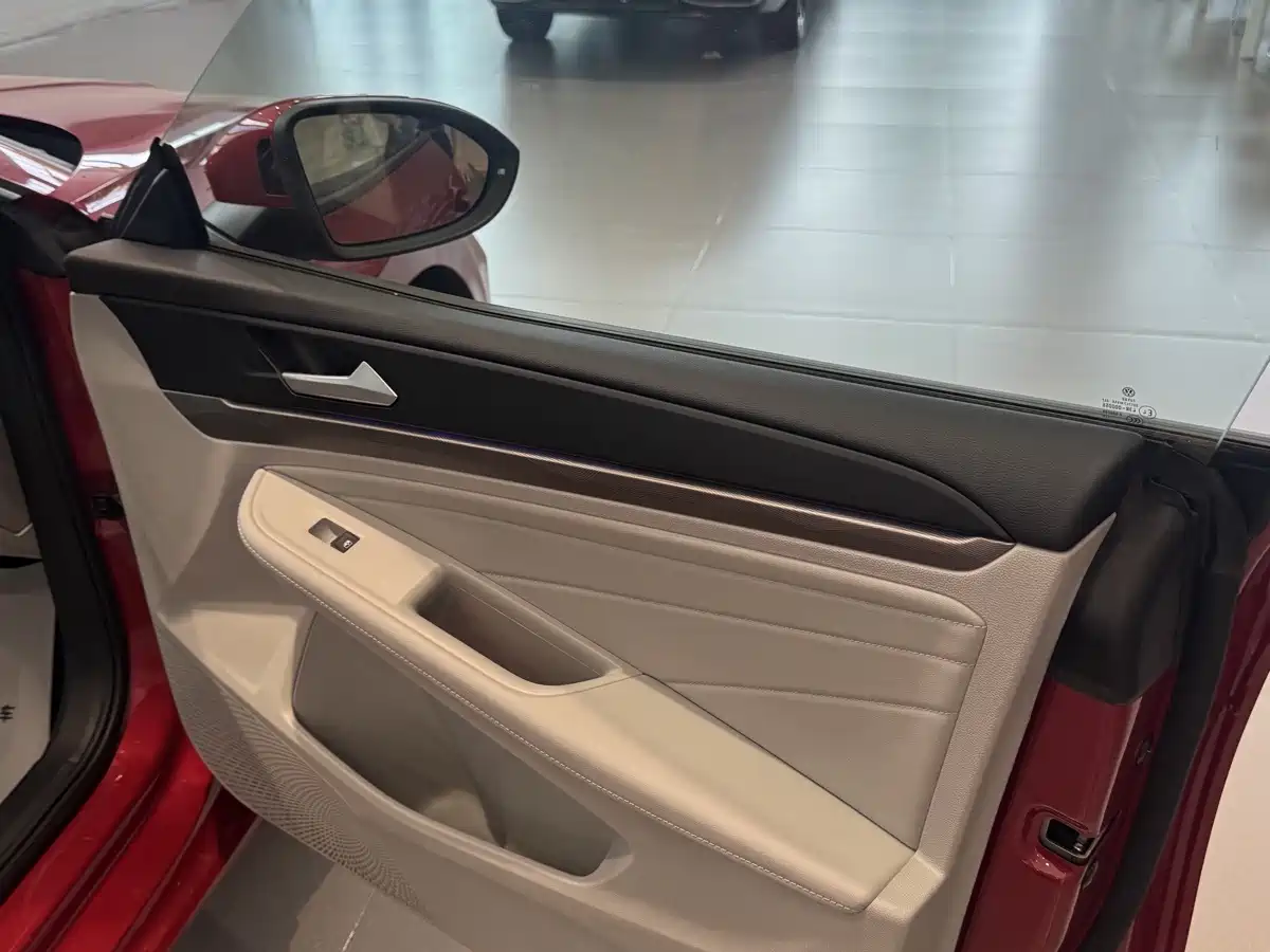 Volkswagen Lamando 2025 2025 Model Lamando L 1.5T Base Version