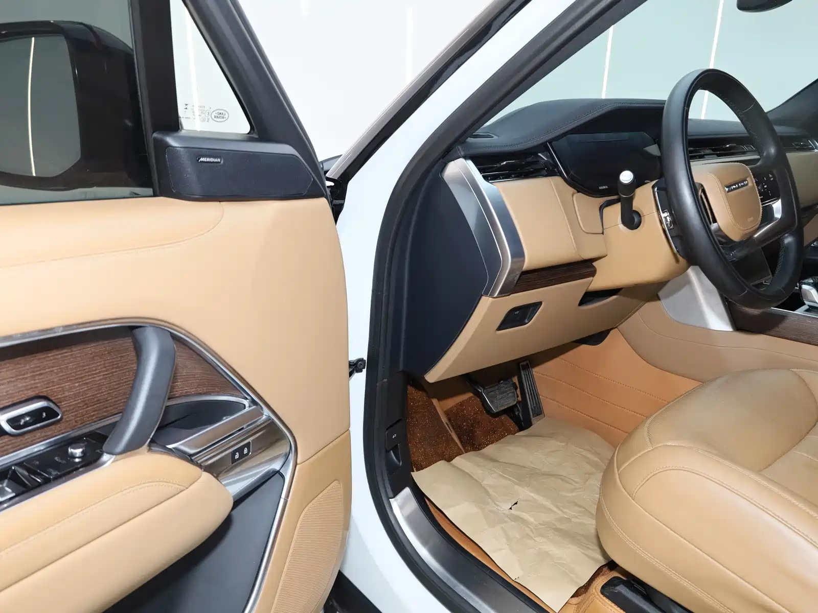 Фото 28 - Land Rover Range Rover